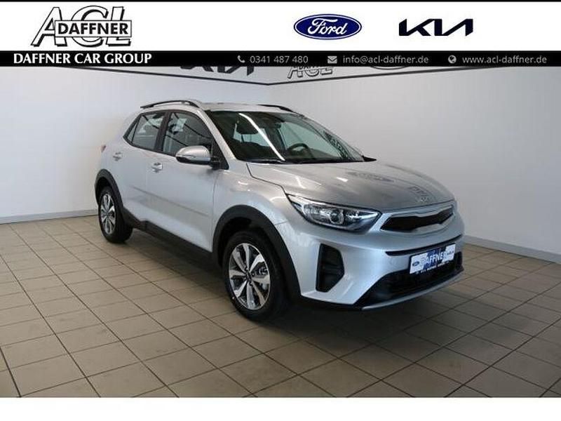Gebraucht Kia Stonic Vision 101 PS (74 kW) 2024 Silber SUV