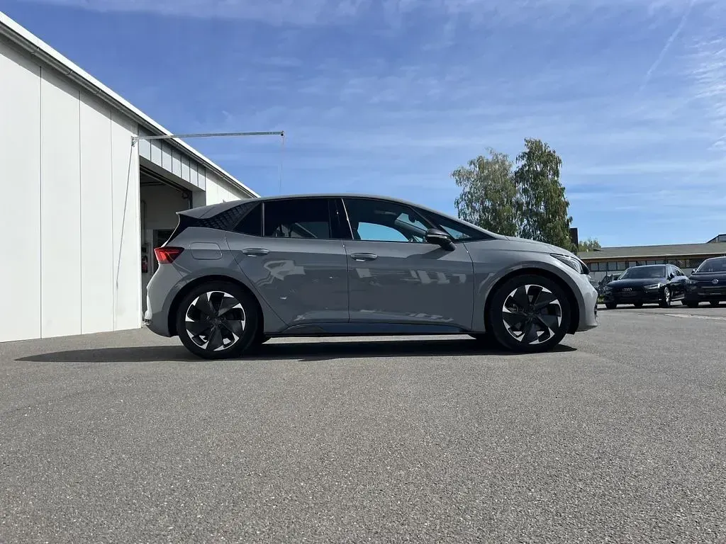 Gebraucht Cupra Born 169 kW (231 PS) 2023 Vaporgrau Kleinwagen