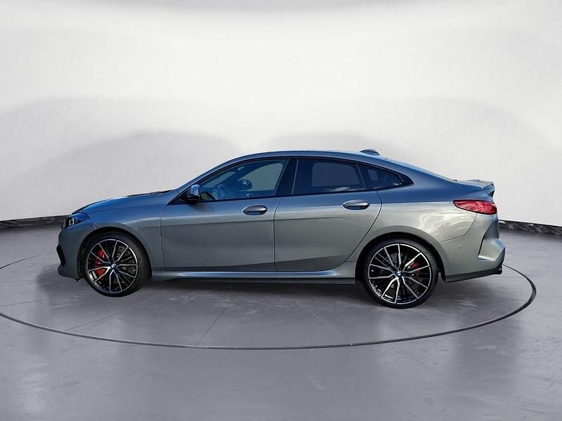 Gebraucht BMW 220 Performance 178 PS (130 kW) 2024 Grau Coupé