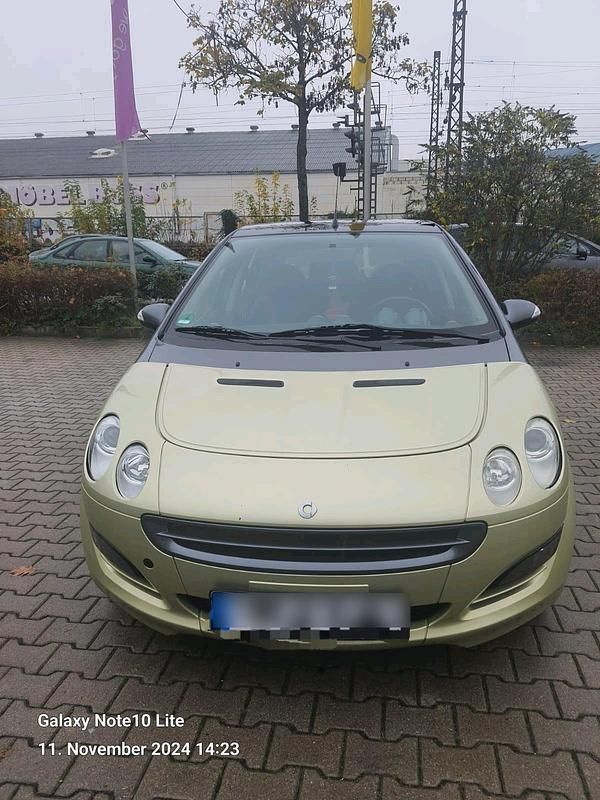 Grau Gebraucht 2004 Smart ForFour Kleinwagen | 1.499 € (Fairer Preis) - Bild 1/4