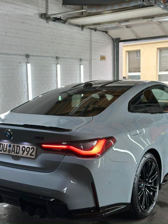 Grau Gebraucht 2023 BMW M4 Competition Edition Coupé | 69.500 € (Guter Preis) - Bild 1/4