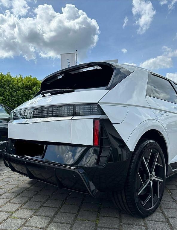 Weiß Gebraucht 2025 Hyundai Ioniq 6 N Line Limousine | 44.900 € - Bild 1/4