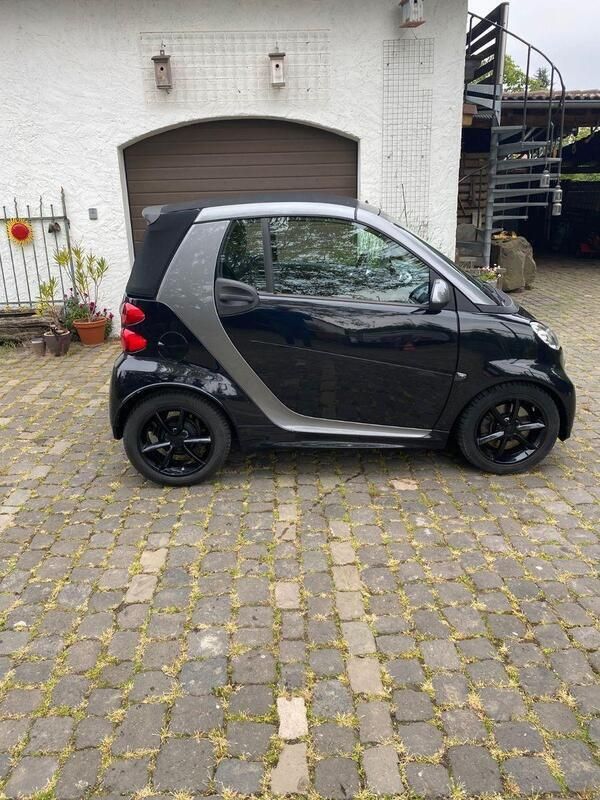 Schwarz Gebraucht 2016 Smart ForTwo Coupé Passion Cabrio | 8.750 € (Superpreis) - Bild 1/4