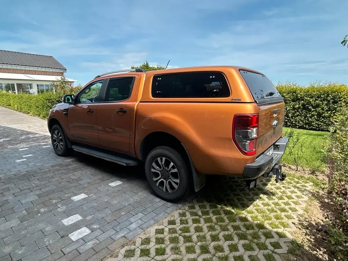 Gebraucht Ford Ranger 212 PS (155 kW) 2021 Orange Pickup