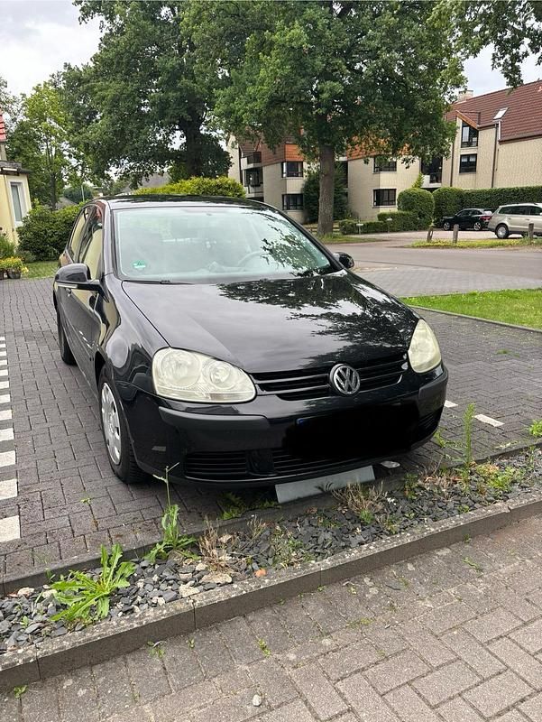 Schwarz Gebraucht 2004 VW Golf V Kleinwagen | 1.600 € - Bild 1/4