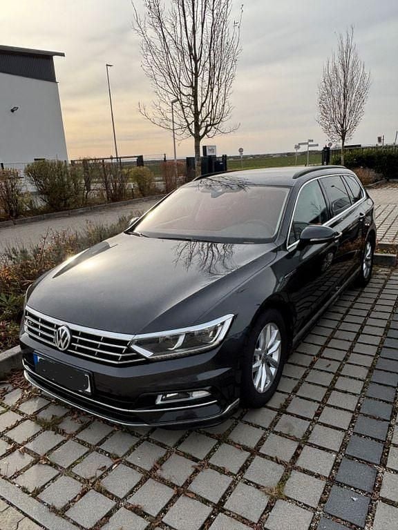 Grau Gebraucht 2019 VW Passat Comfortline Kombi | 13.500 € (Superpreis) - Bild 1/4