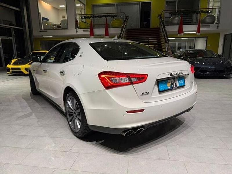 Gebraucht Maserati Ghibli 430 PS (316 kW) 2017 Bianco alpi Limousine