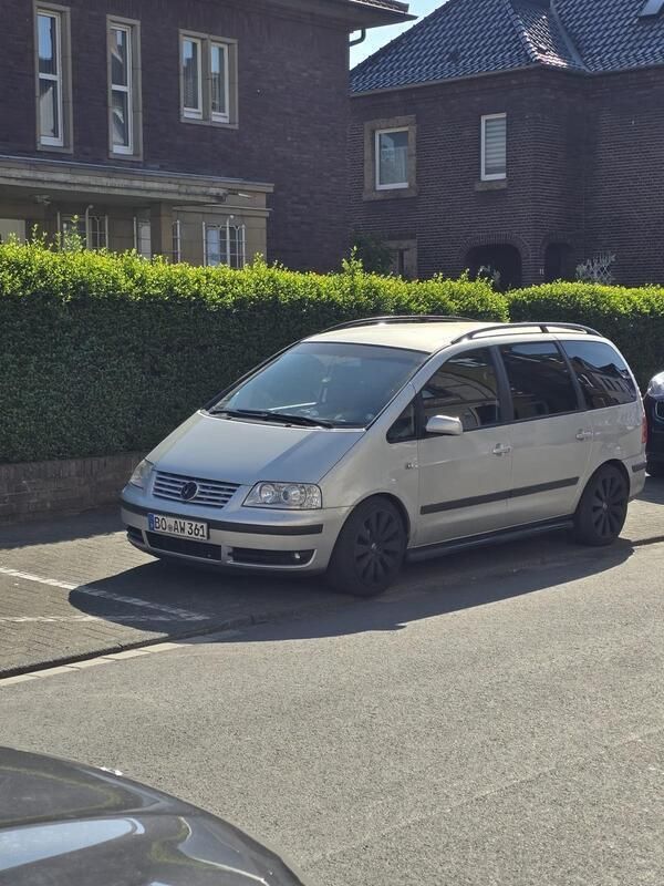 Grau Gebraucht 2003 VW Sharan Van / Kleinbus | 1.200 € (Guter Preis) - Bild 1/4