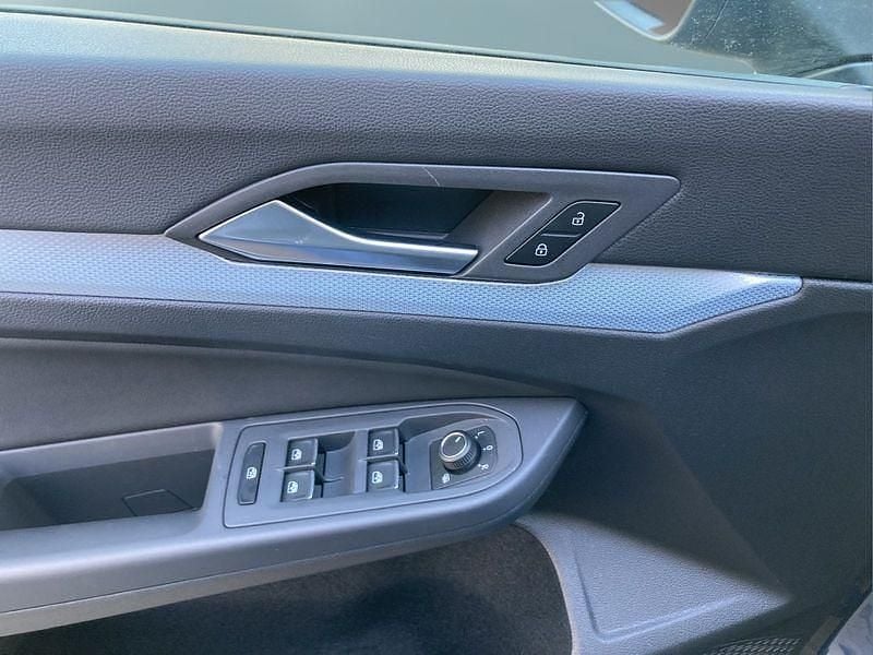 Gebraucht VW Golf VIII 150 PS (110 kW) 2025 Blau Kleinwagen