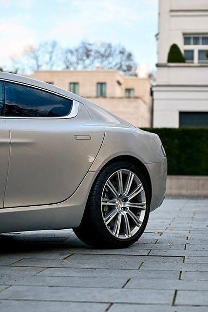 Gebraucht Aston Martin Rapide 476 PS (350 kW) 2010 Silber Limousine