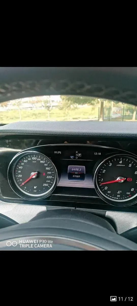 Gebraucht Mercedes E200 Avantgarde 184 PS (135 kW) 2016 Grau Limousine