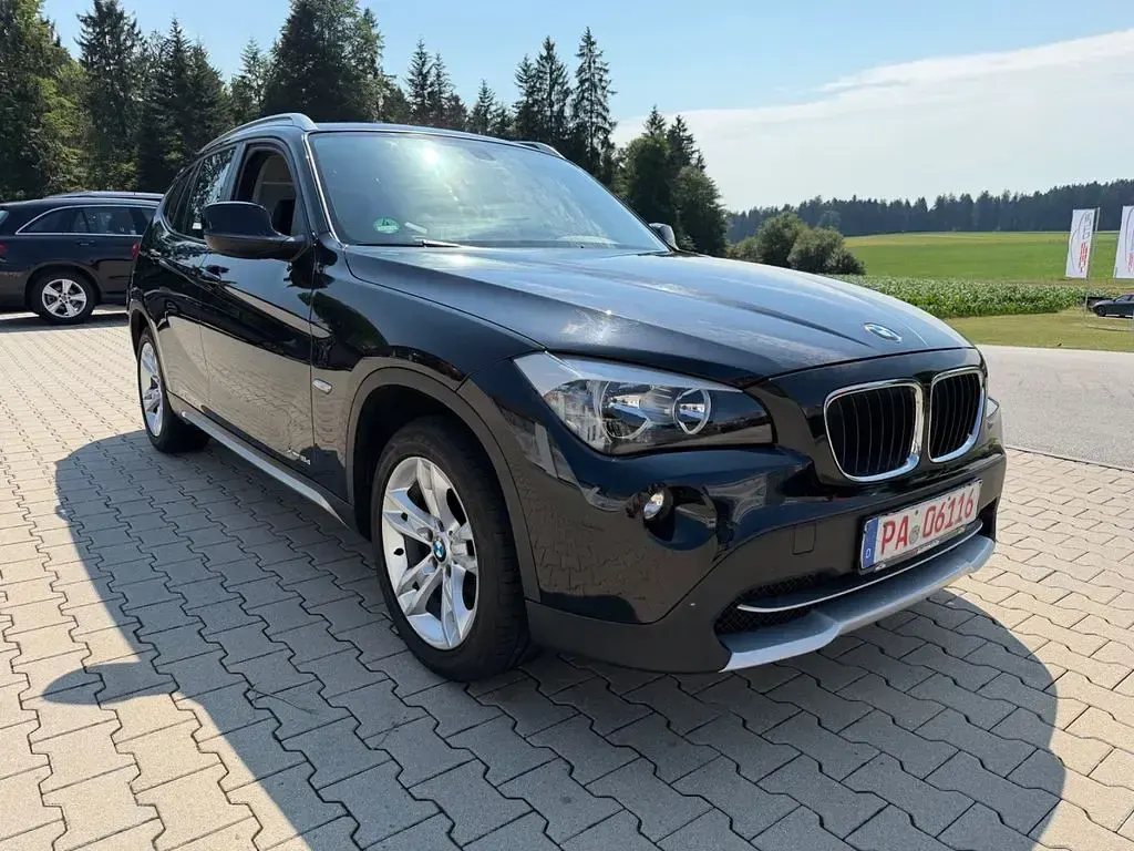 Gebraucht BMW X1 xLine 143 PS (105 kW) 2011 Schwarz SUV