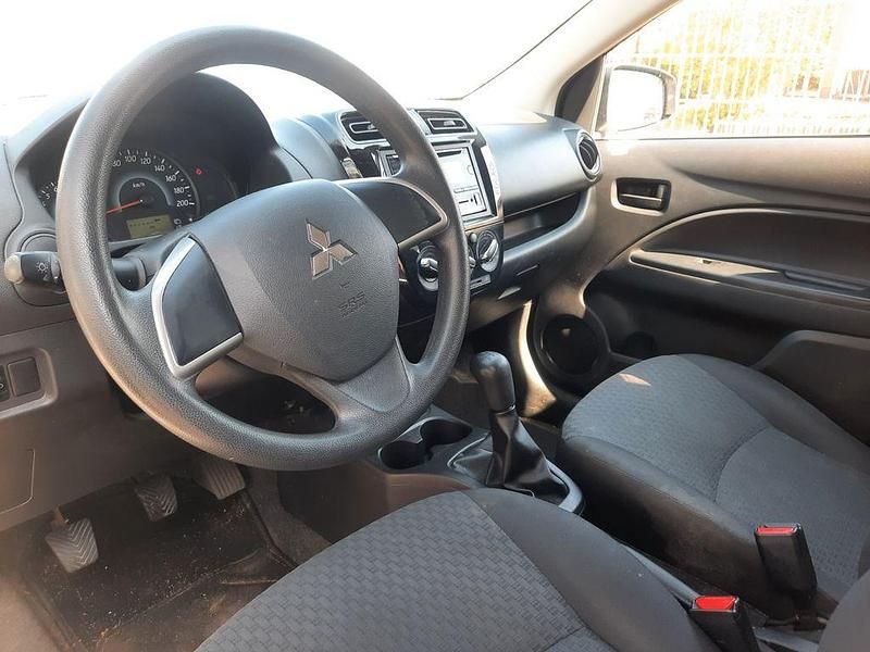 Second-hand Mitsubishi Space Star Basis 71 CP (52 kW) 2019 Alb Hatchback