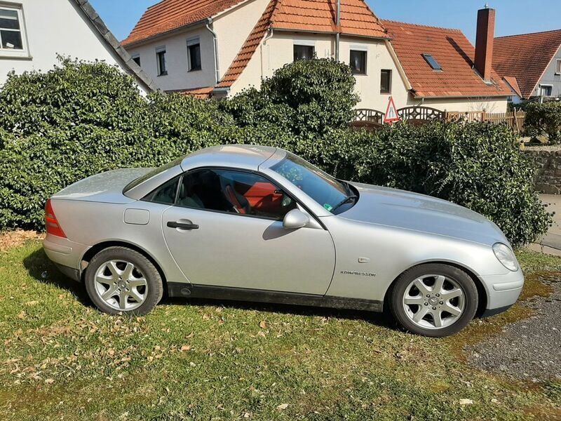 Silber Gebraucht 1999 Mercedes SLK230 Cabrio | 3.700 € (Superpreis) - Bild 1/4