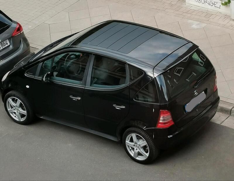 Schwarz Gebraucht 2000 Mercedes A190 Kleinwagen | 1.000 € (Guter Preis) - Bild 1/4
