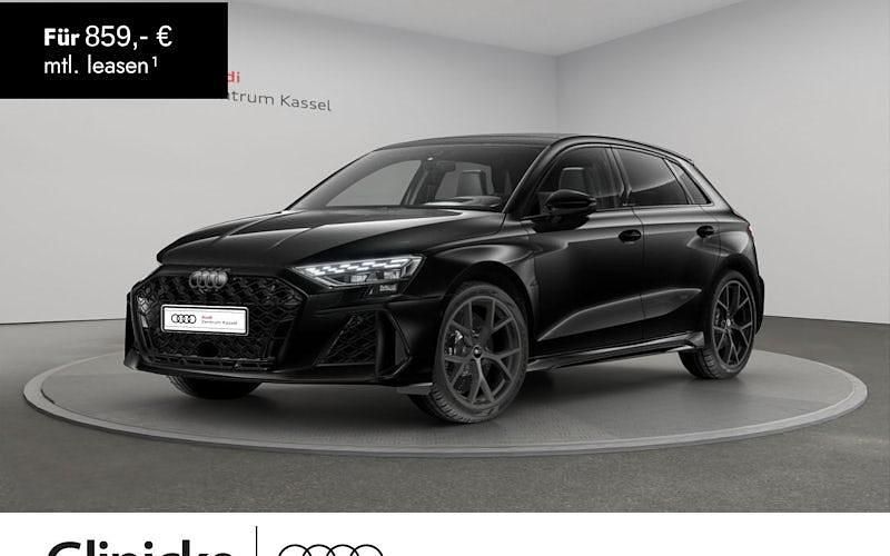 Rot Neu 2025 Audi RS3 Sportback Comfort Kleinwagen | 76.290 € (Etwas zu teuer) - Bild 1/4