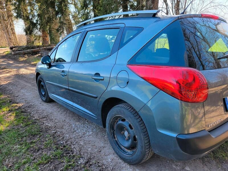 Grau Gebraucht 2011 Peugeot 207 Filou Kombi | 4.600 € (Fairer Preis) - Bild 1/4