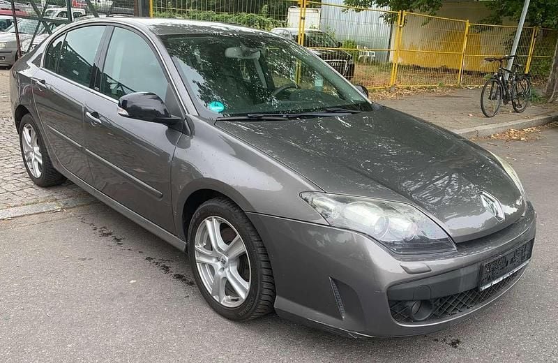 Grau Gebraucht 2010 Renault Laguna GrandTour Luxe Kombi | 2.999 € (Fairer Preis) - Bild 1/4