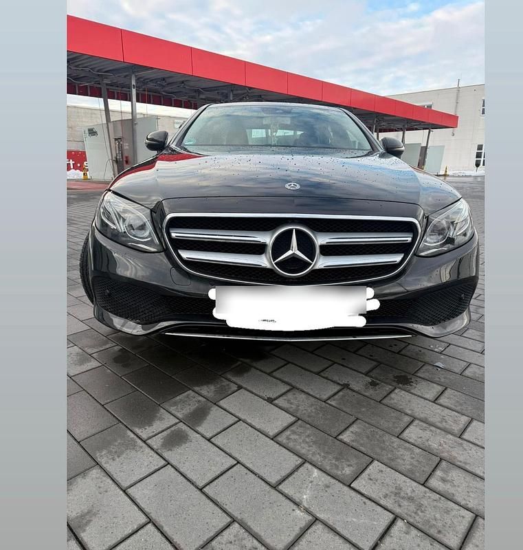 Gebraucht Mercedes 200 183 PS (134 kW) 2018 Schwarz Limousine