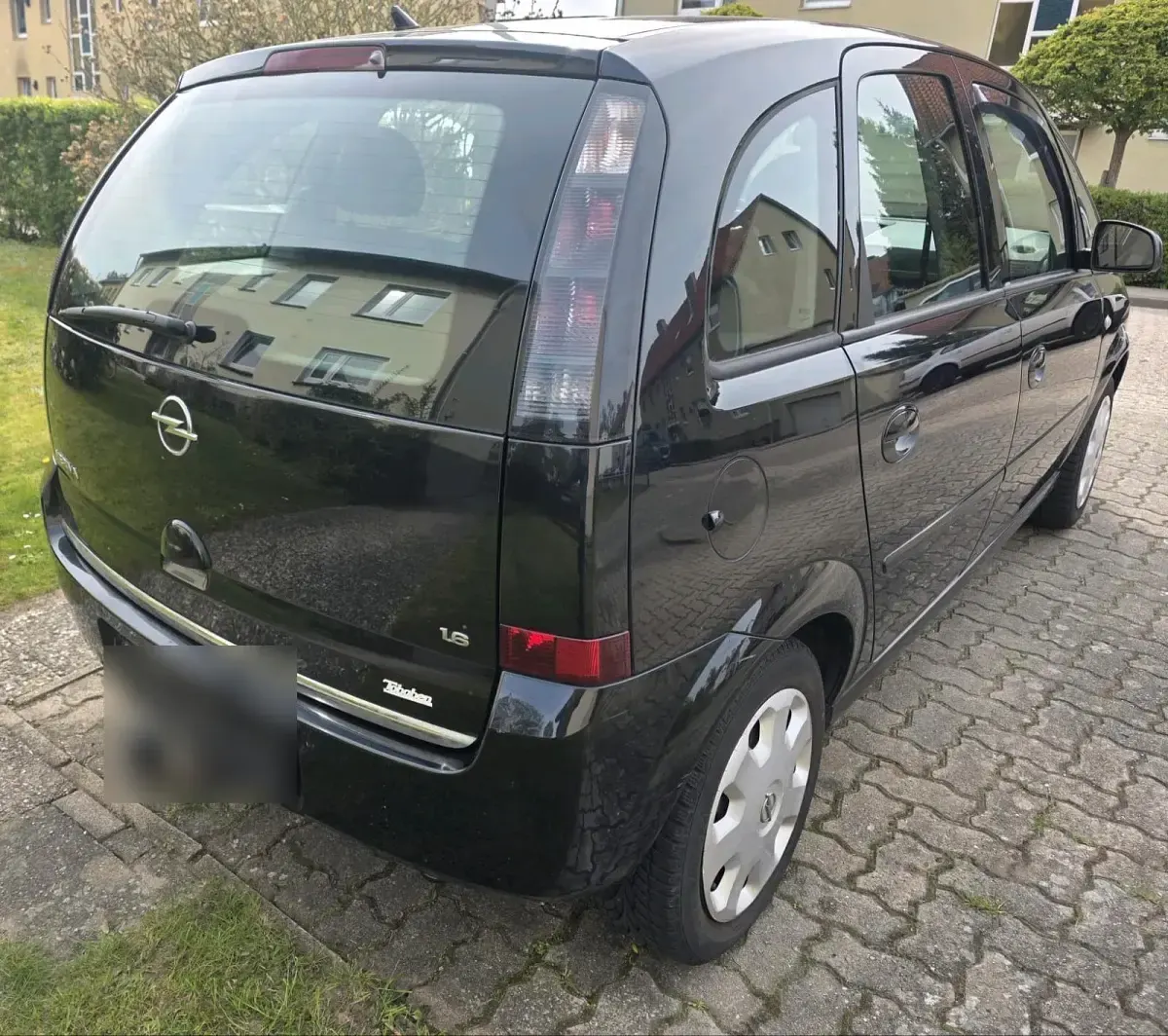 Second-hand Opel Meriva 105 CP (77 kW) 2009 Negru Monovolum