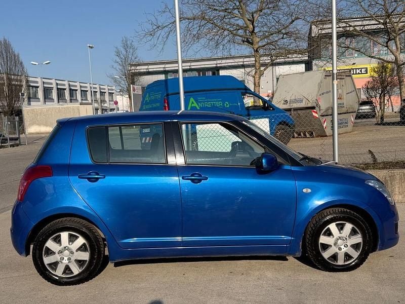 Gebraucht Suzuki Swift 92 PS (67 kW) 2008 Blau Kleinwagen