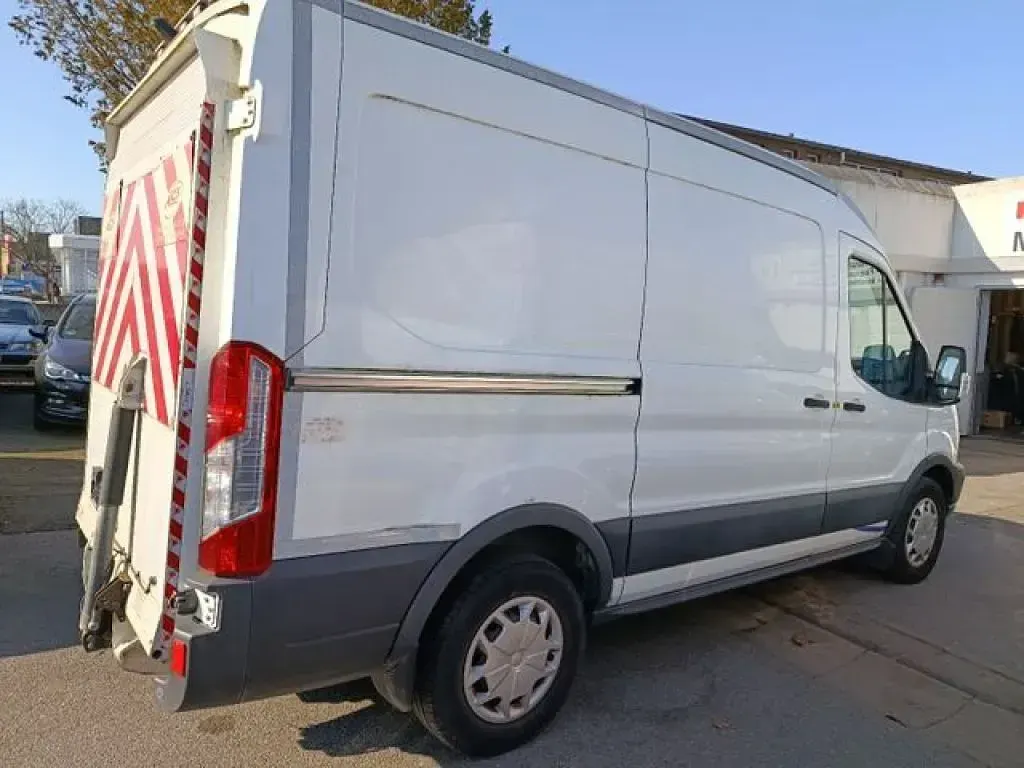 Używany Ford Transit 131 KM (96 kW) 2019 Biały Van