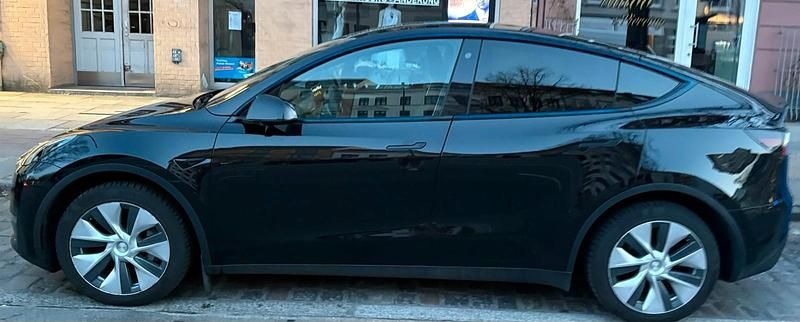 Gebraucht Tesla Model Y 2023 Schwarz SUV
