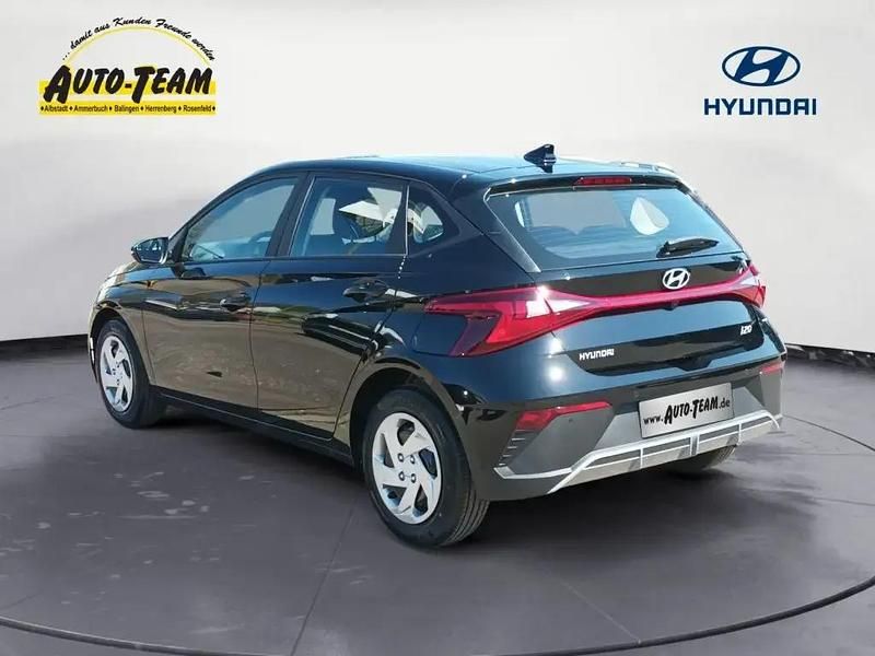 Gebraucht Hyundai i20 Select 79 PS (58 kW) 2025 Schwarz Kleinwagen