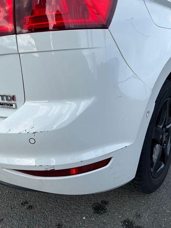 Gebraucht VW Golf VII 110 PS (80 kW) 2014 Weiß Limousine