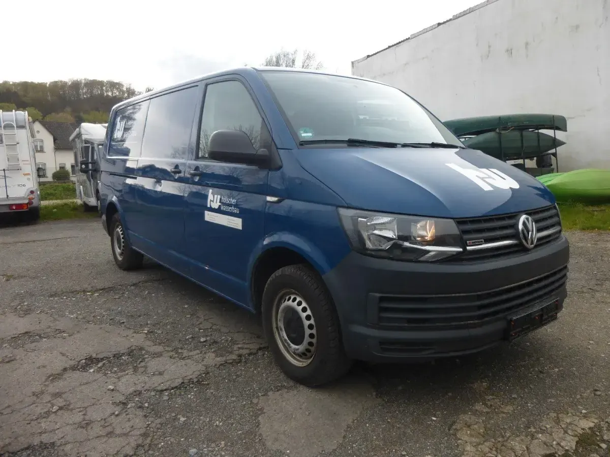 Używany VW Transporter 150 KM (110 kW) 2019 Niebieski Van
