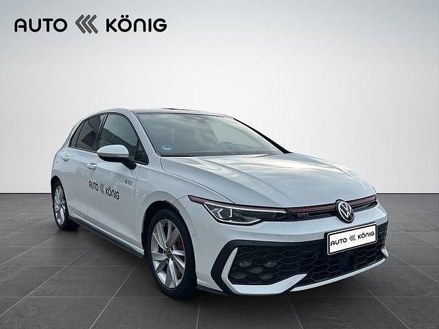 Weiß Gebraucht 2024 VW Golf GTI Limousine | 36.390 € (Fairer Preis) - Bild 1/4