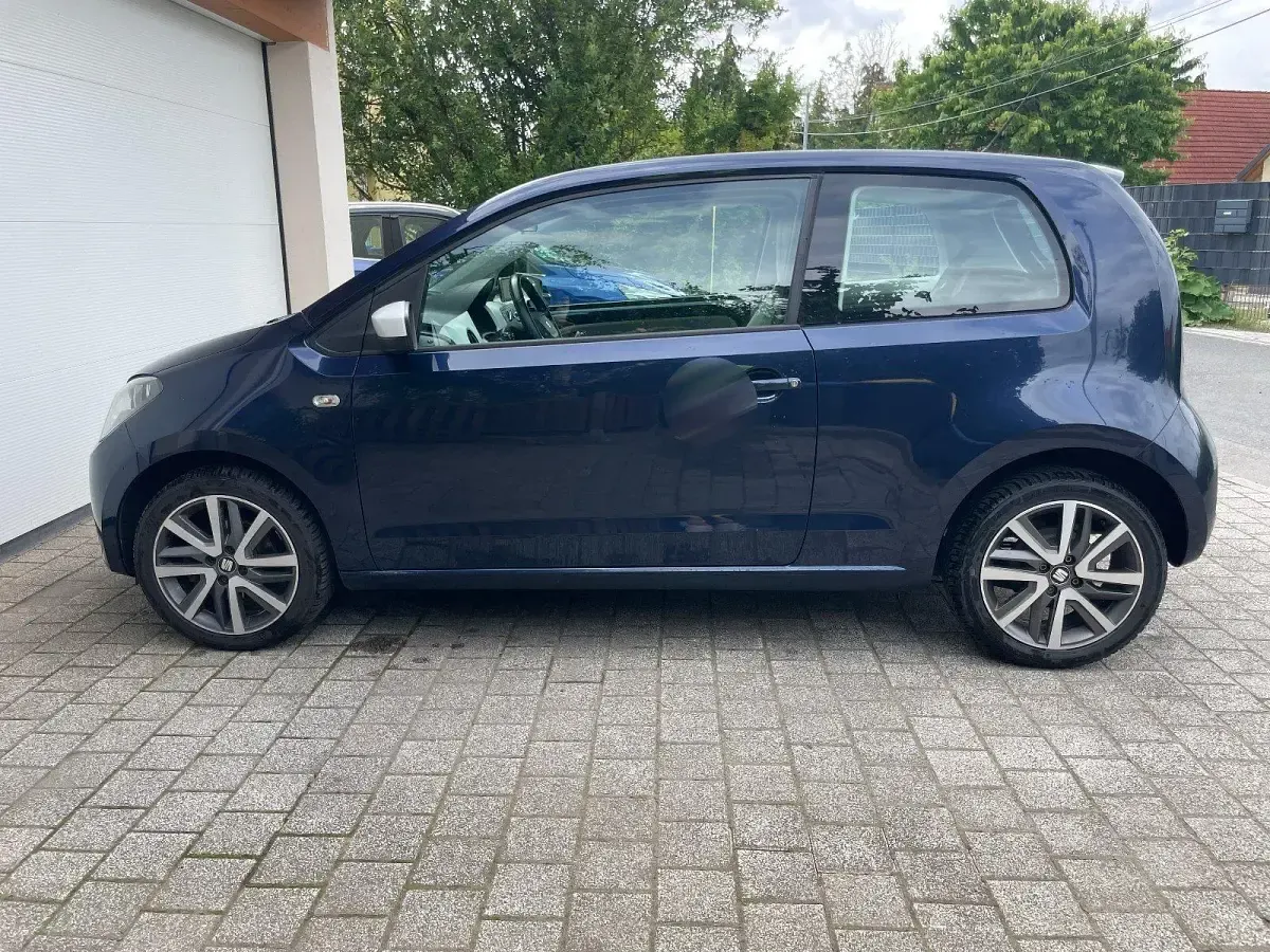 Gebraucht Seat Mii Style 75 PS (55 kW) 2013 Blau Kleinwagen