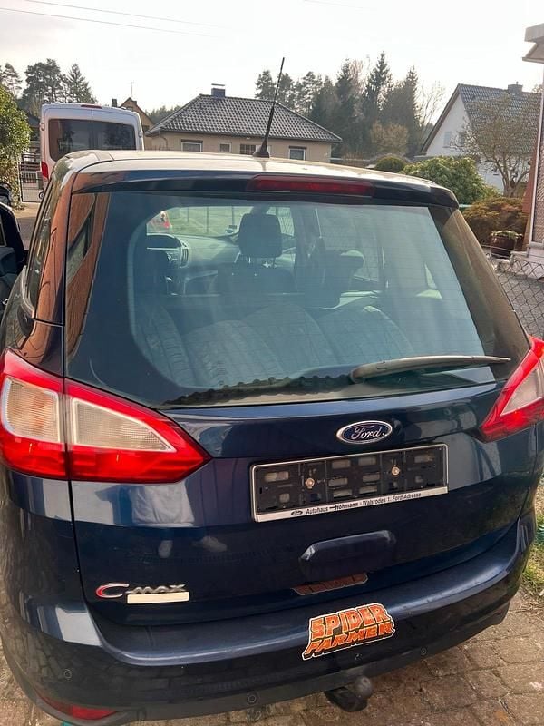 Gebraucht Ford Grand C-Max 140 PS (102 kW) 2012 Van / Kleinbus