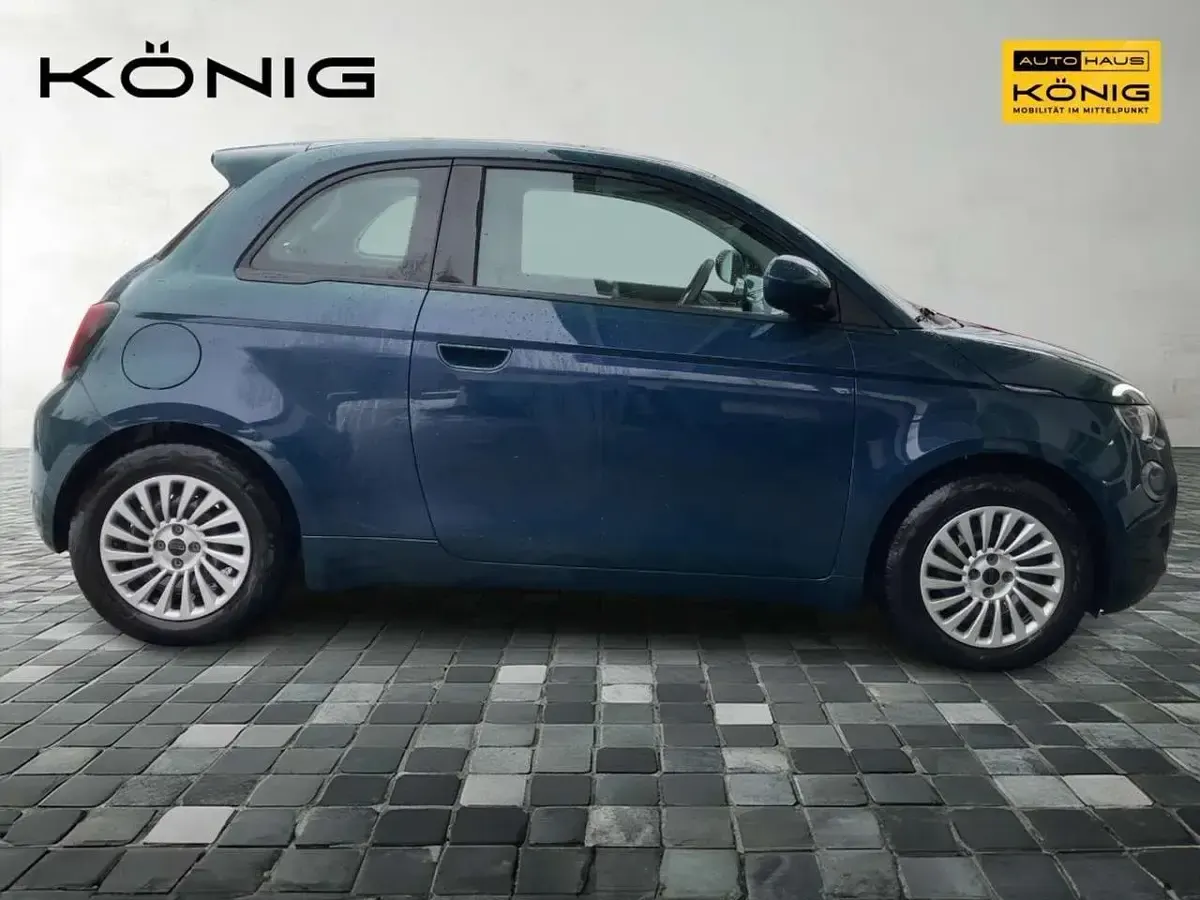 Gebraucht Fiat 500e 86 kW (118 PS) 2023 Grün Limousine