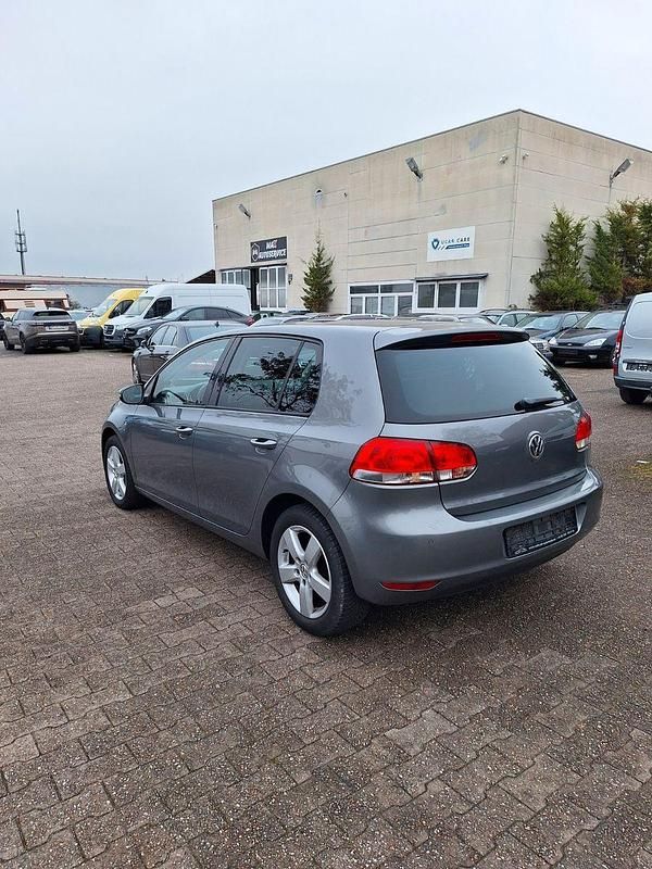 Gebraucht VW Golf VI Team 86 PS (63 kW) 2011 Grau Kleinwagen