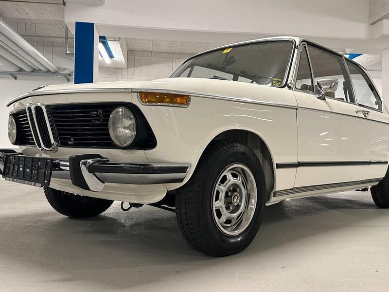 Weiß Gebraucht 1974 BMW 1802 Coupé | 19.500 € - Bild 1/4