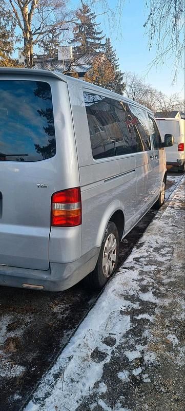 Gebraucht VW Caravelle 130 PS (95 kW) 2006 Silber Van / Kleinbus