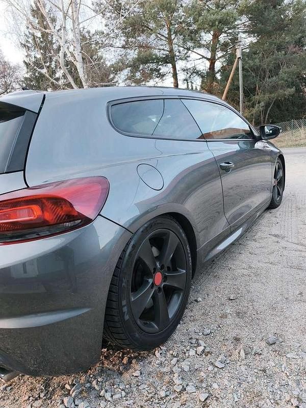 Gebraucht VW Scirocco R 265 PS (194 kW) 2010 Coupé