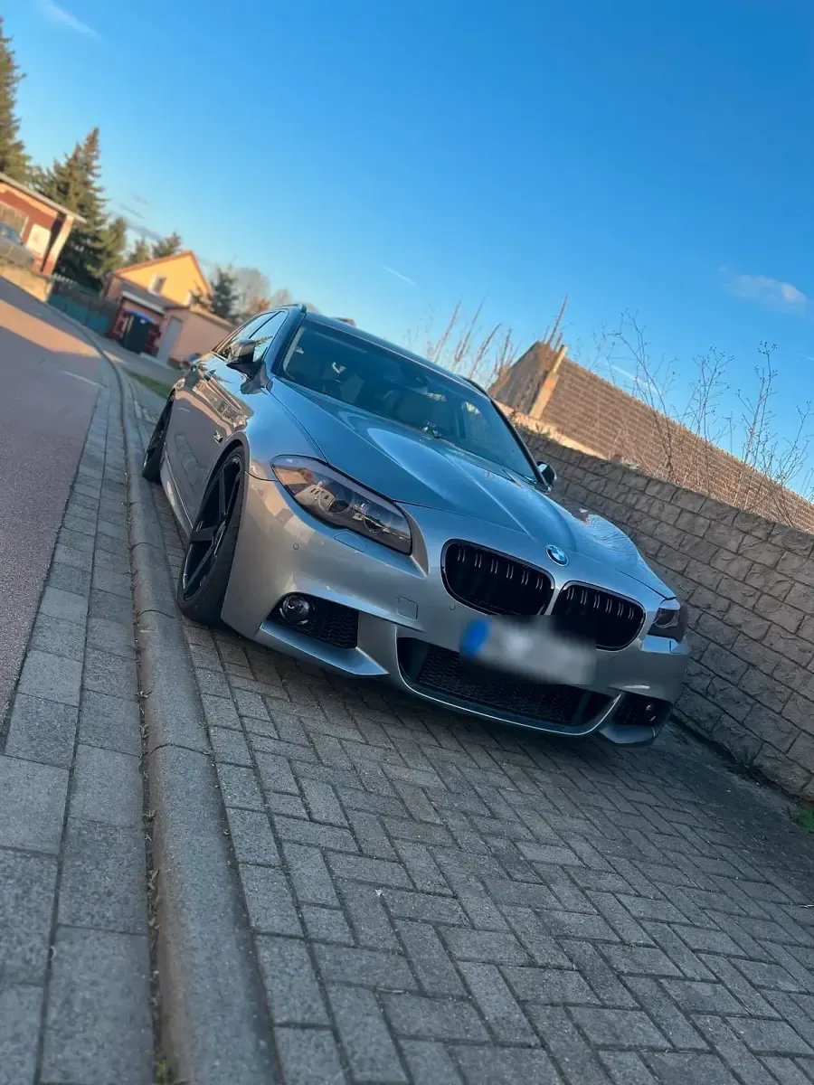 Gebraucht BMW 520 M Sport 184 PS (135 kW) 2012 Grau Kombi