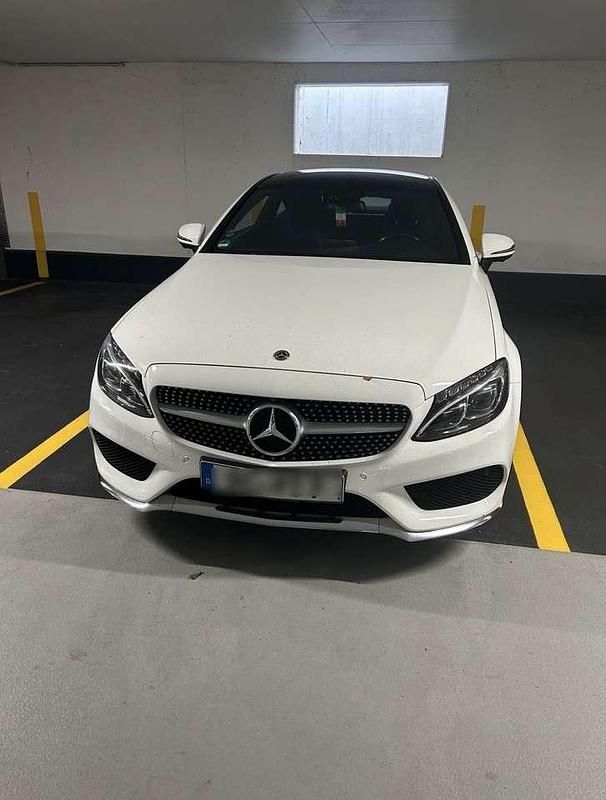 Gebraucht 2017 Mercedes C250 AMG line Coupé | 23.800 € (Fairer Preis) - Bild 1/4