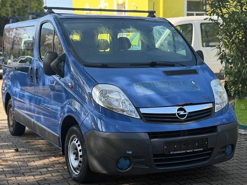 Gebraucht Opel Vivaro 114 PS (83 kW) 2010 Blau Van / Kleinbus