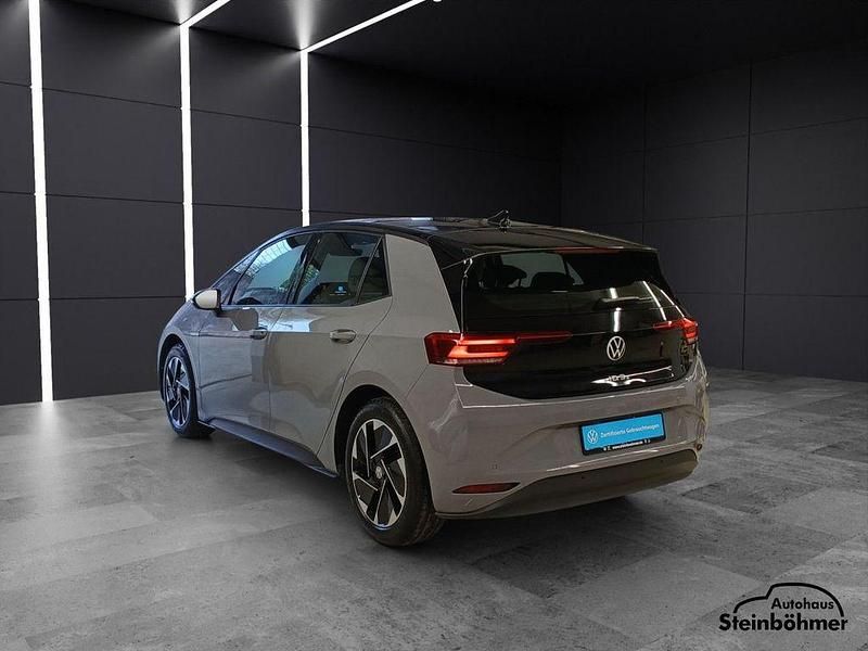 Gebraucht VW ID.3 Pure 110 kW (150 PS) 2021 Mondsteingrau (grau) Kleinwagen