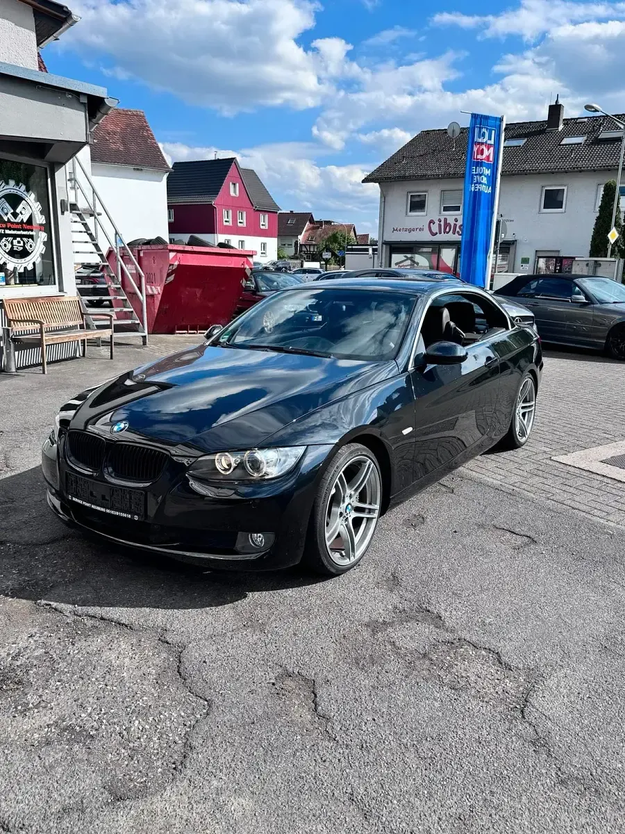 Gebraucht BMW 325 Cabriolet 217 PS (159 kW) 2007 Schwarz Cabrio