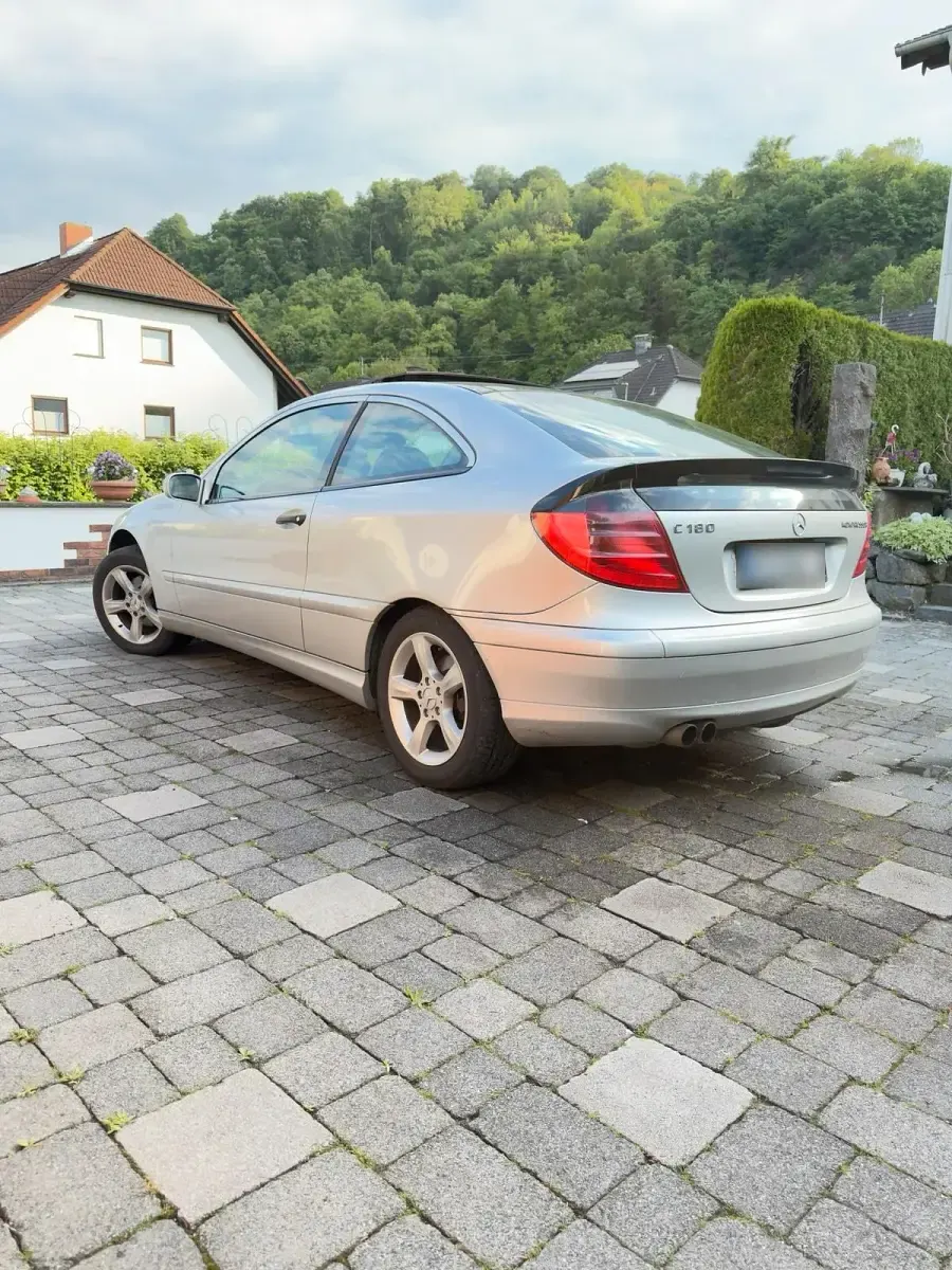 Gebraucht Mercedes C180 143 PS (105 kW) 2003 Grau Coupé