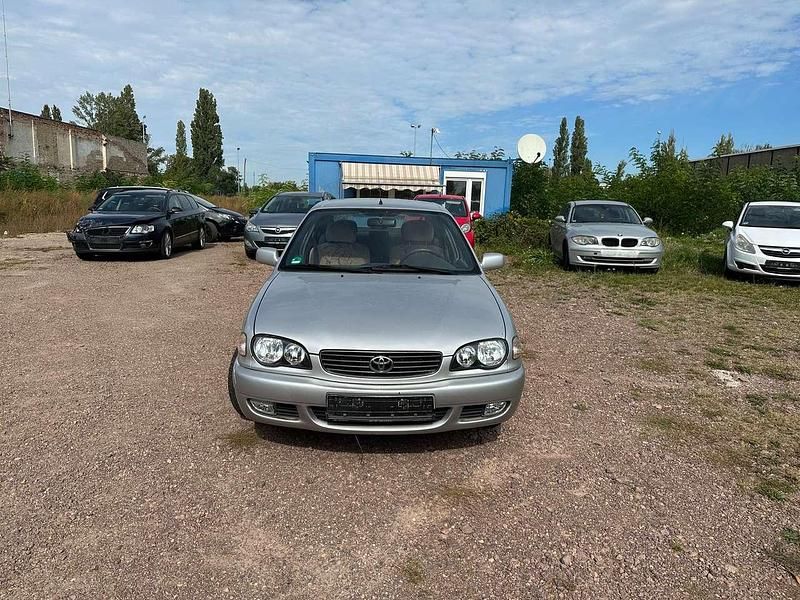 Gebraucht Toyota Corolla 97 PS (71 kW) 2001 Silber Limousine