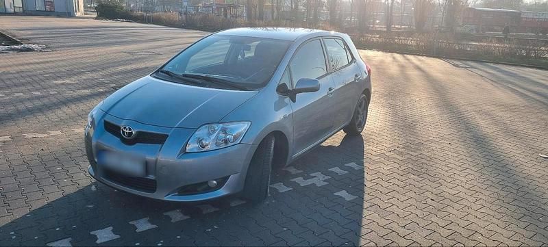 Gebraucht Toyota Auris 126 PS (92 kW) 2009 Grau Kleinwagen