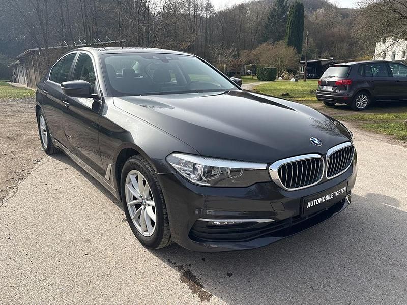 Gebraucht BMW 518 2020 Schwarz Limousine