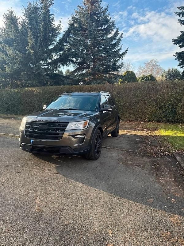 Gebraucht Ford Explorer 496 PS (364 kW) 2018 Grau SUV