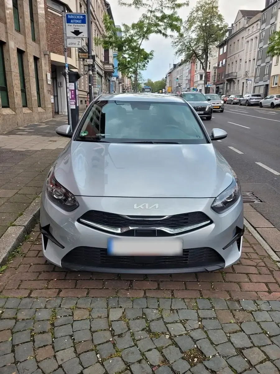 Gebraucht Kia Ceed Edition 7 101 PS (74 kW) 2023 Silber Kleinwagen