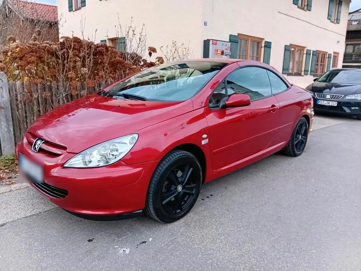 Gebraucht Peugeot 307 CC 109 PS (80 kW) 2005 Rot Cabrio